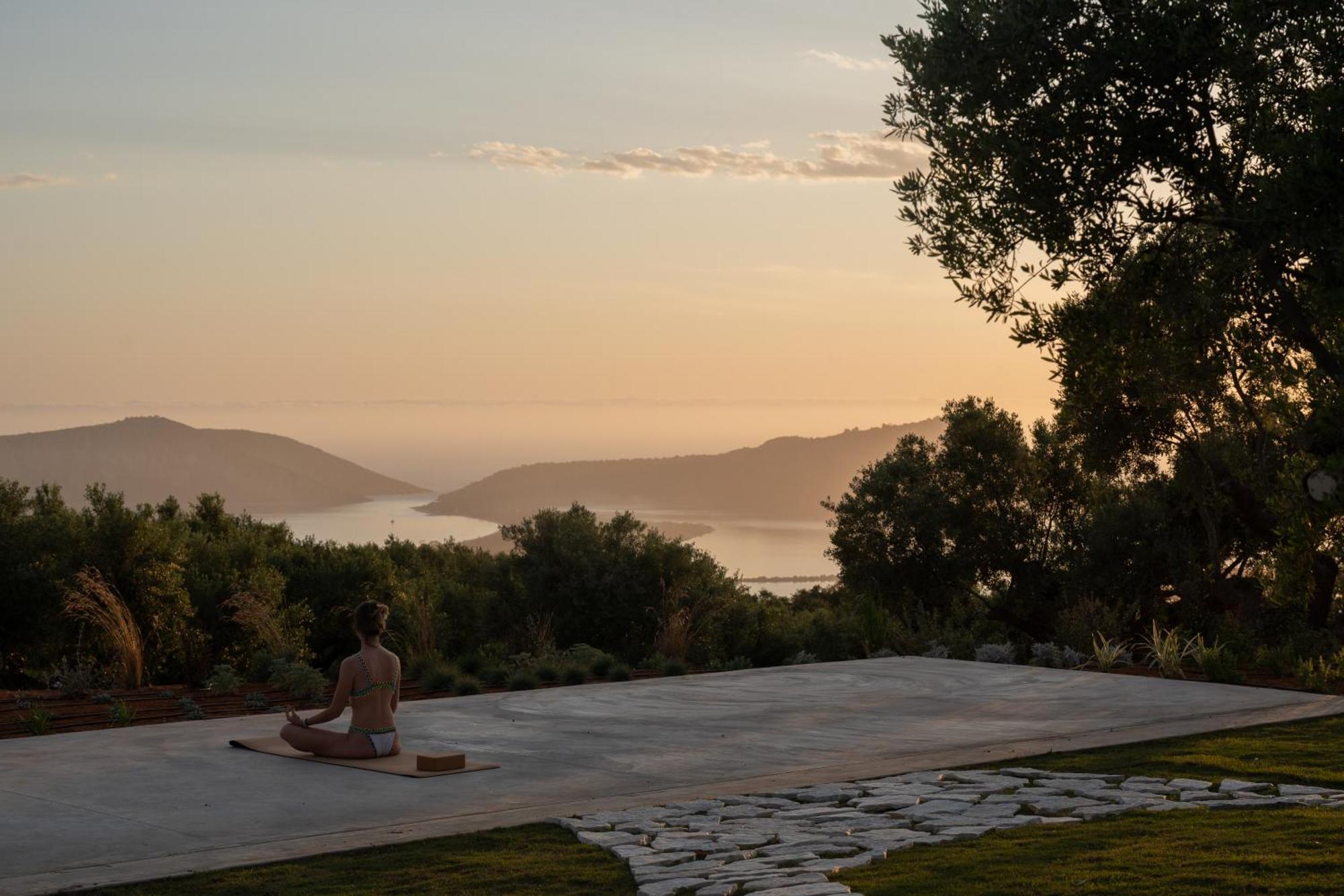 Messinian Nest Villa Jálova Kültér fotó